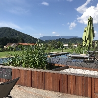 Referenčne slike Medena vas - BeeLand Mozirje